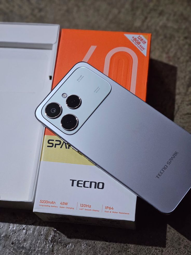Tekno Spark 40 | Facti Shop